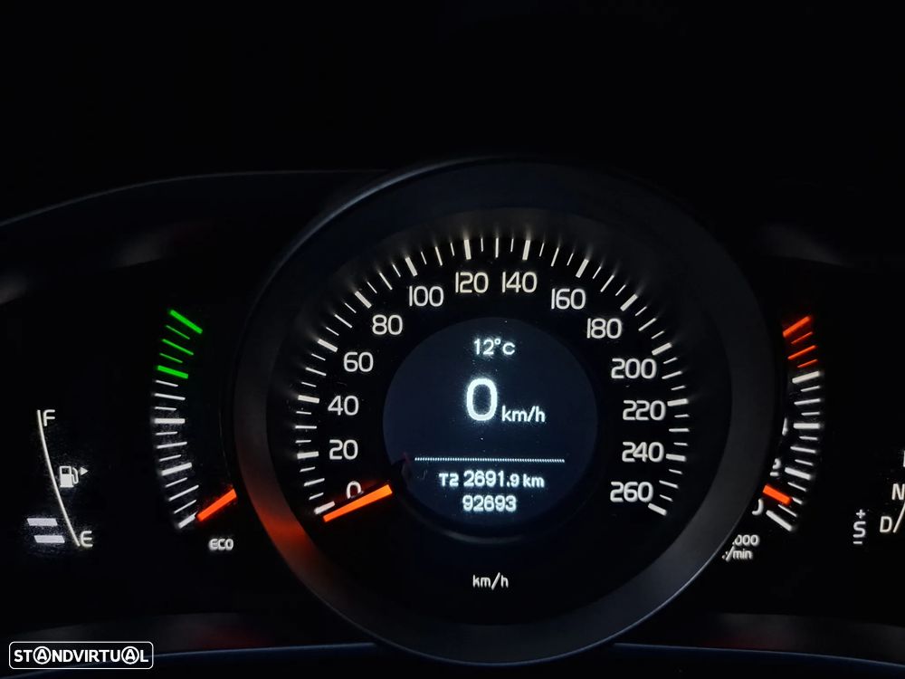 Volvo V40 1.5 T3 Sport Edition Geartronic - 22