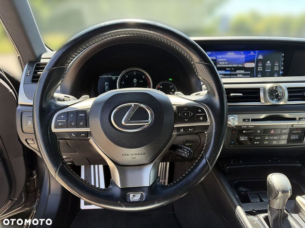 Lexus GS - 18