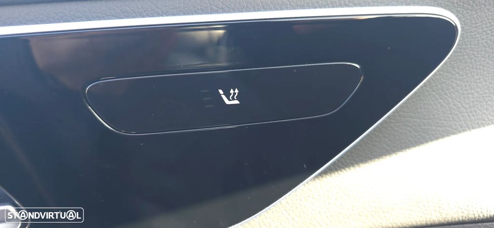 Mercedes-Benz C 300 e AMG Line - 29