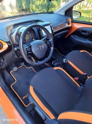Toyota Aygo 1.0 VVT-i JBL Edition - 23