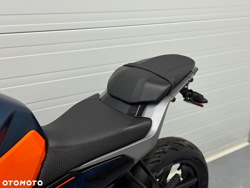 KTM Duke - 21
