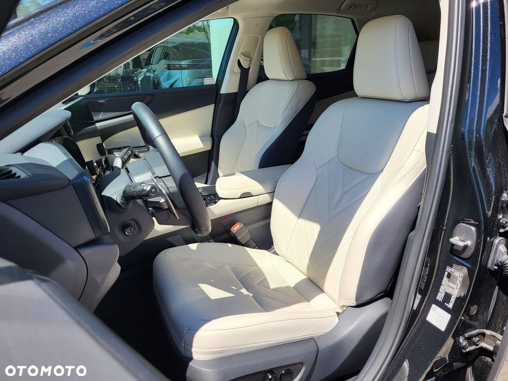 Lexus NX - 7