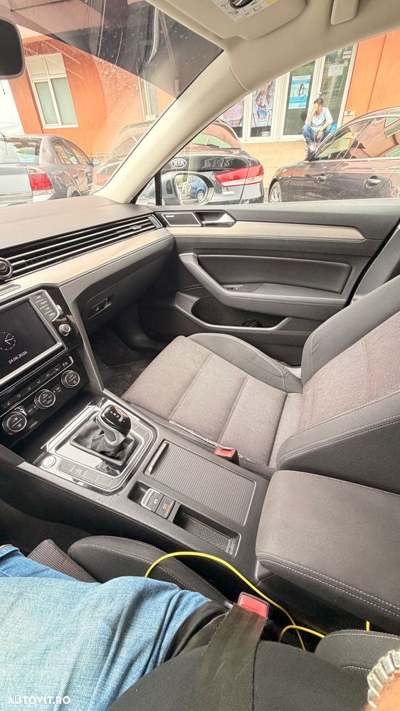 Volkswagen Passat 2016 photo 2