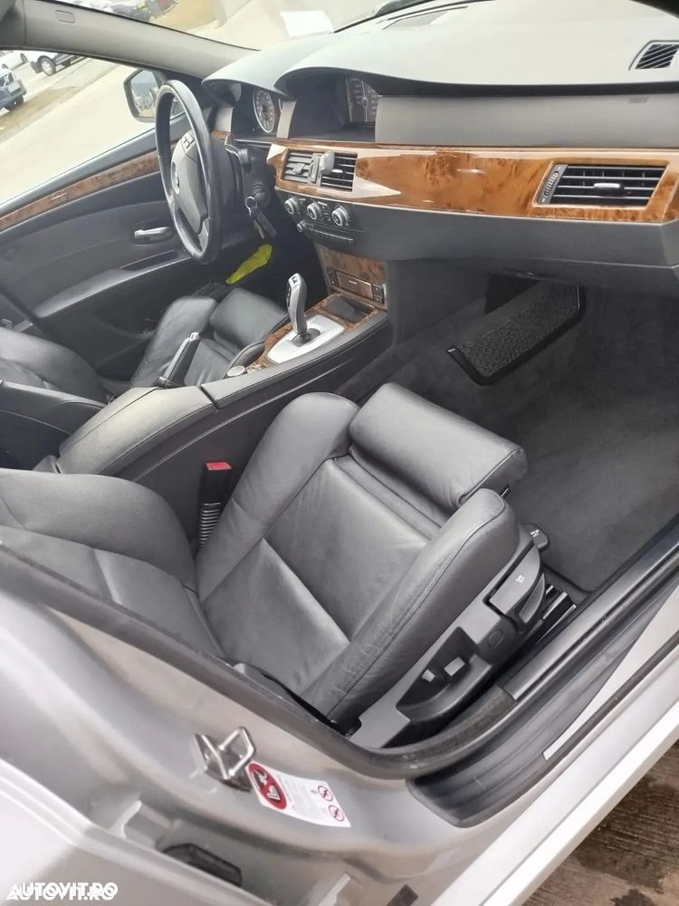 BMW Seria 5 520d Aut. Special Edition - 14