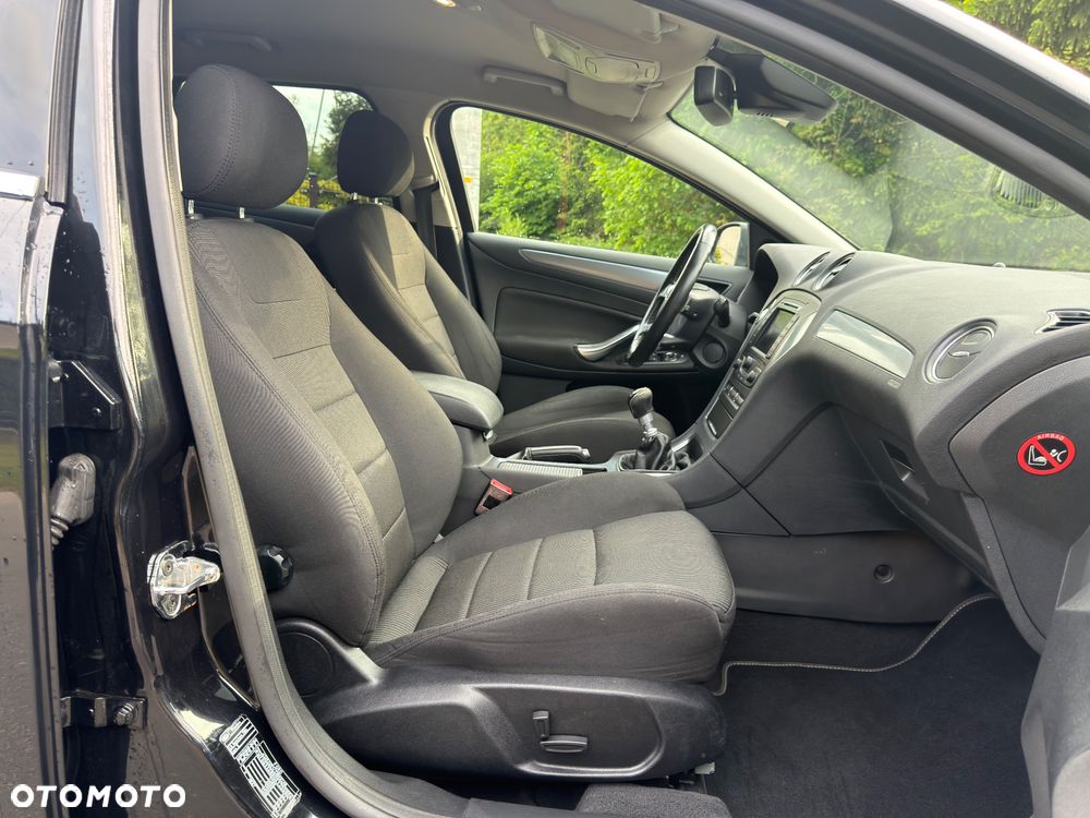 Ford Mondeo 2.0 TDCi Titanium - 14