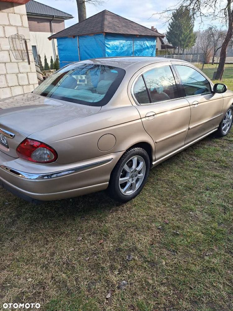 Jaguar X-Type 2.0 - 2