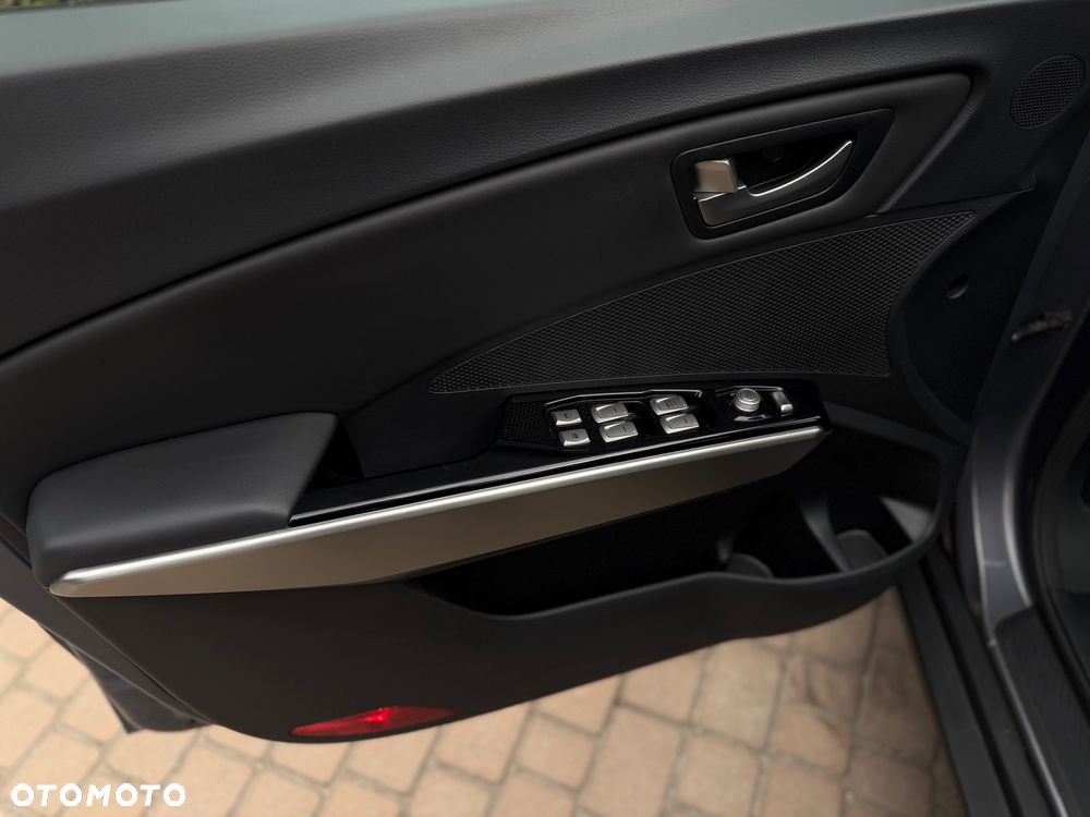 SsangYong/KGM Tivoli 1.6 Sapphire - 14