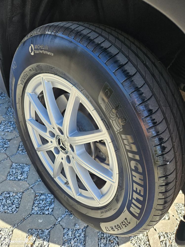 Mercedes-Benz GLB 180 d - 19