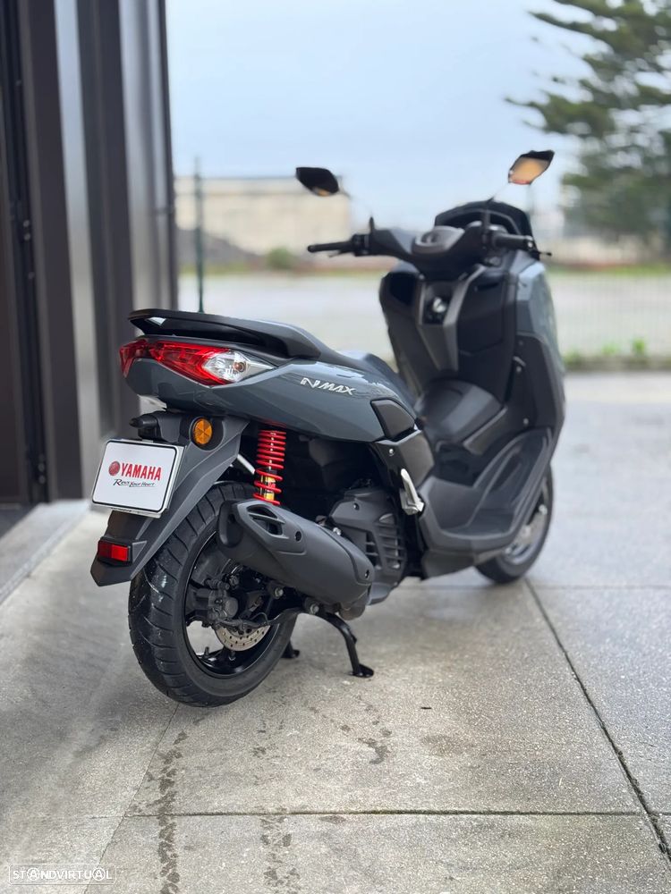 Yamaha NMAX - 4