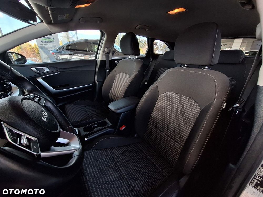 Kia Ceed 1.5 T-GDI M DCT - 20