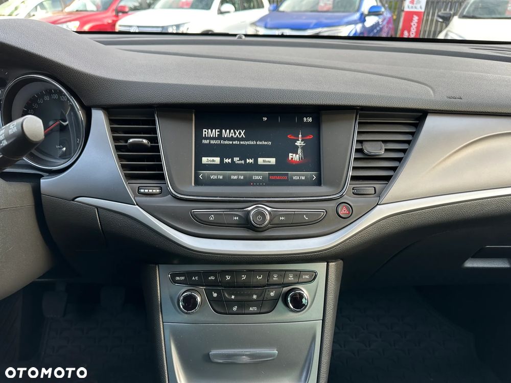 Opel Astra 1.6 CDTI Enjoy S&S - 11