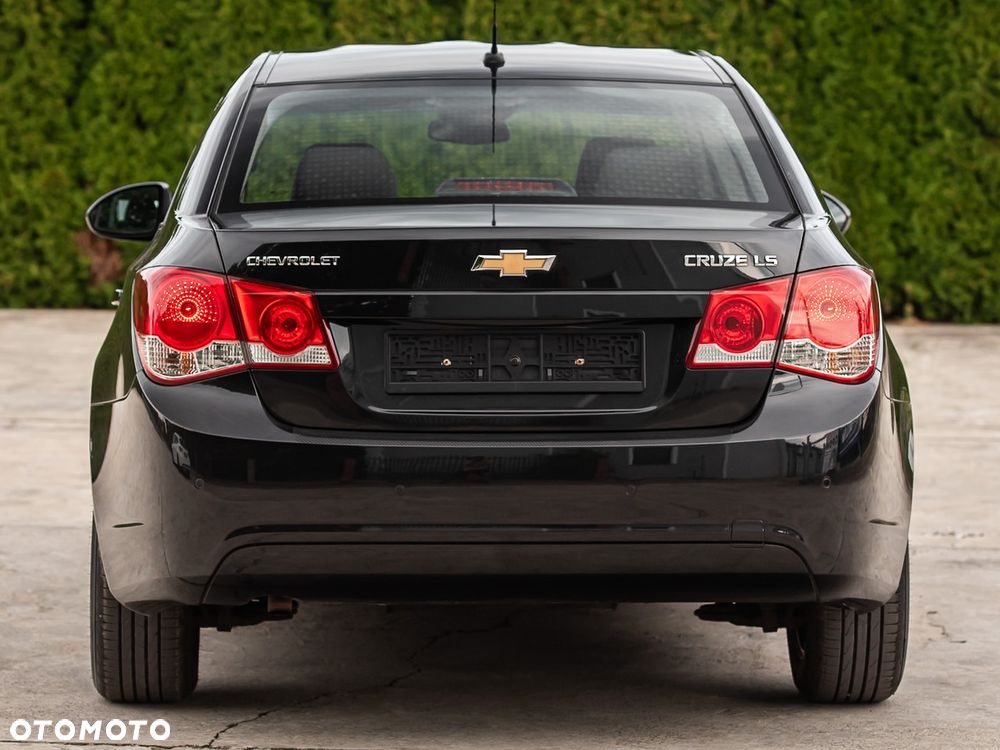 Chevrolet Cruze 1.6 - 11