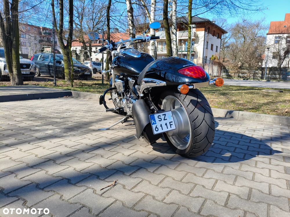 Suzuki Intruder - 7