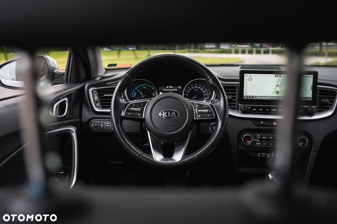 Kia XCeed - 18
