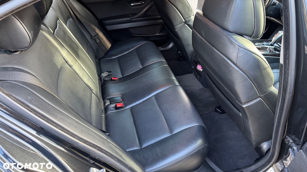BMW Seria 5 - 10