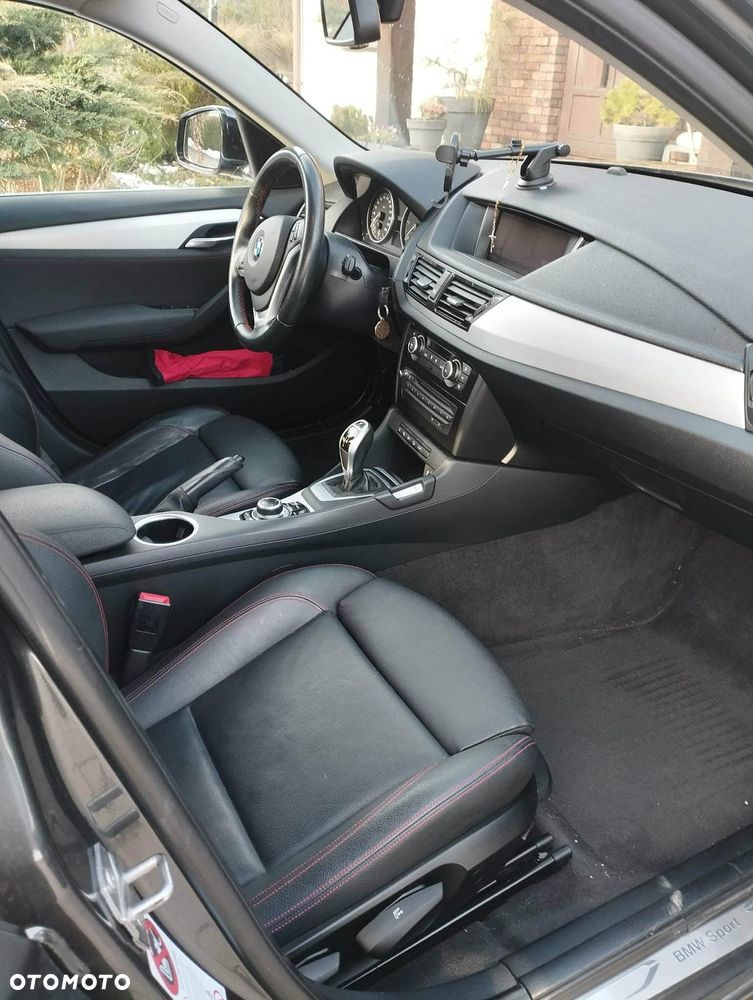 BMW X1 xDrive20d - 10