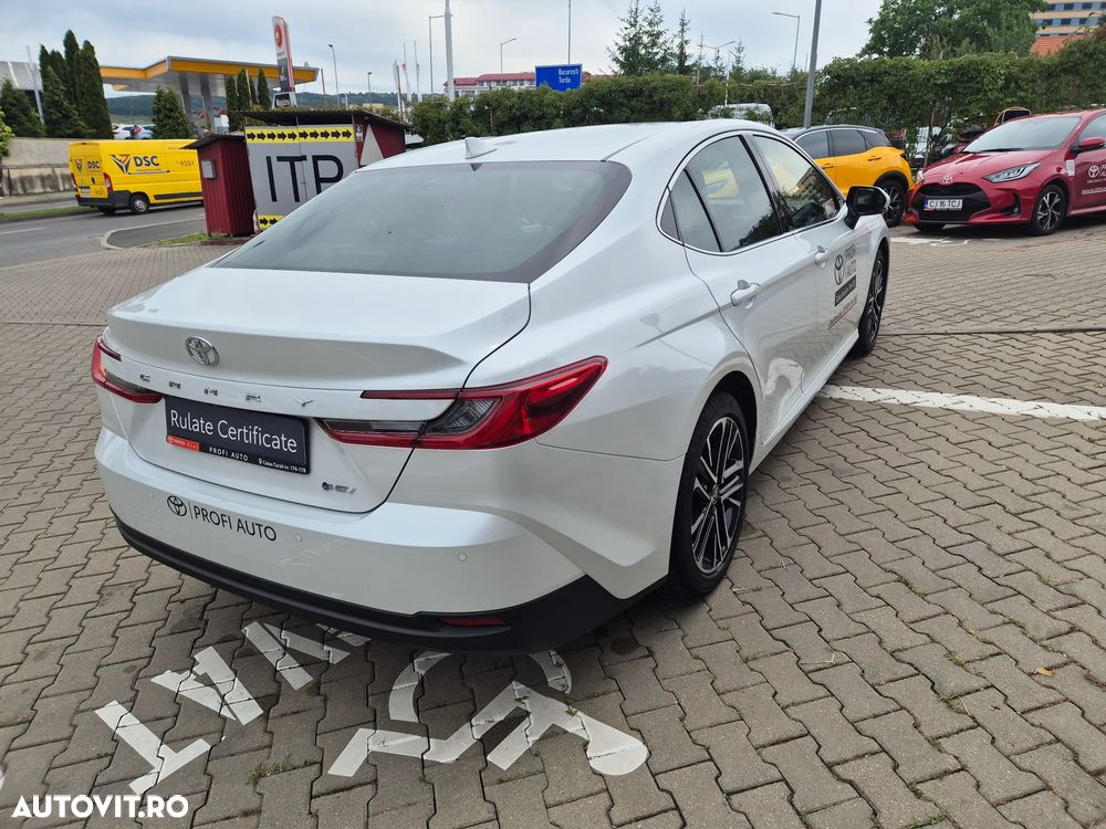 Toyota Camry 2.5 Exclusive - 10