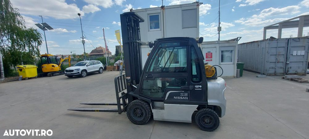 Nissan UD02A25PQ - 7