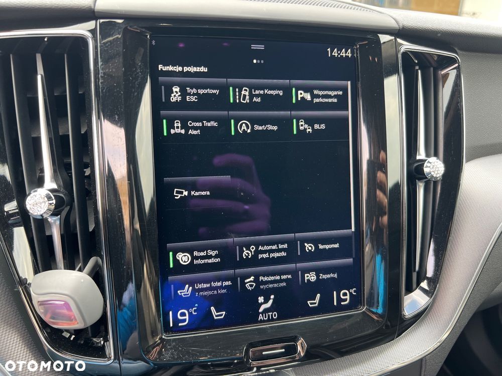 Volvo XC 60 D4 AWD R-Design - 31