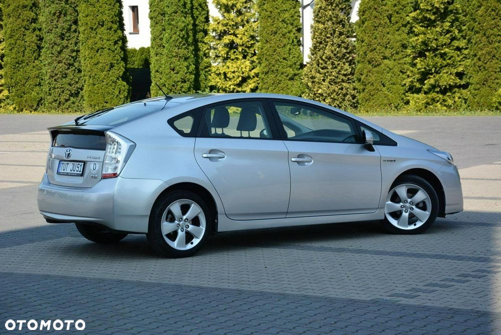 Toyota Prius - 12