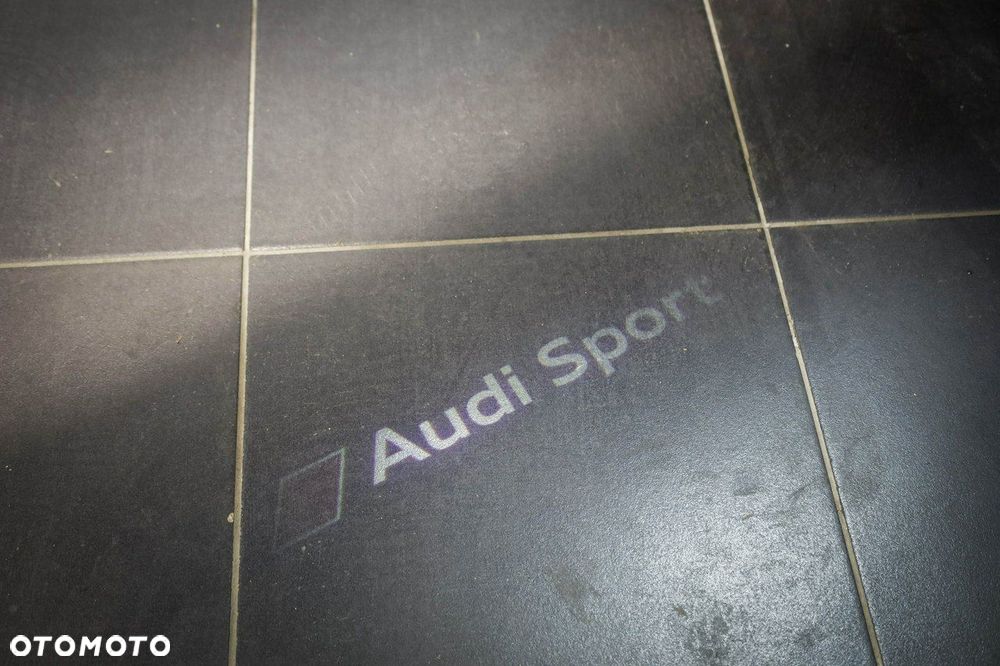 Audi RS3 Limousine - 18