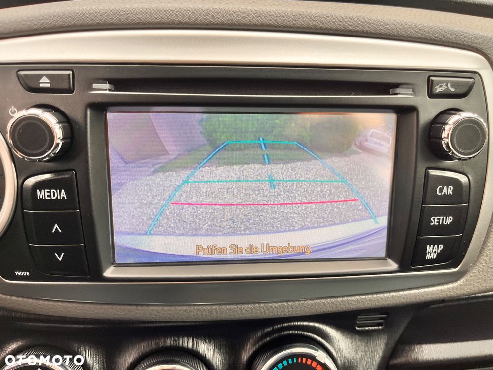 Toyota Yaris - 10