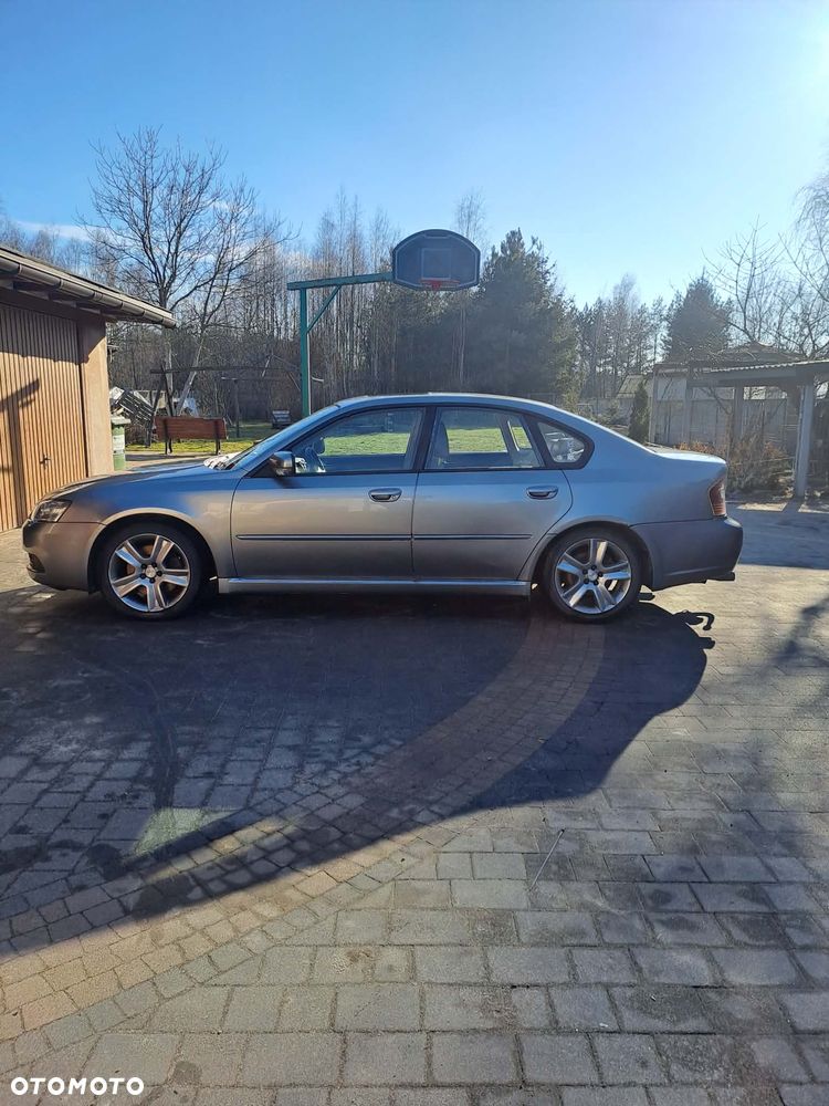 Subaru Legacy - 6