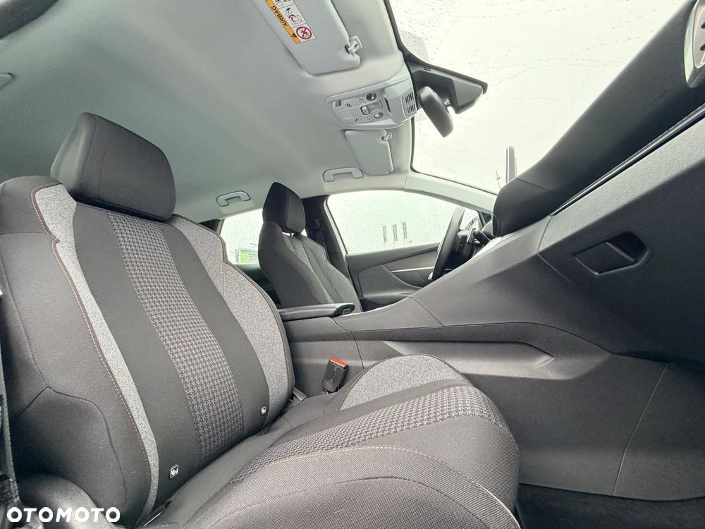 Peugeot 3008 1.5 BlueHDi Active Pack S&S EAT8 - 17