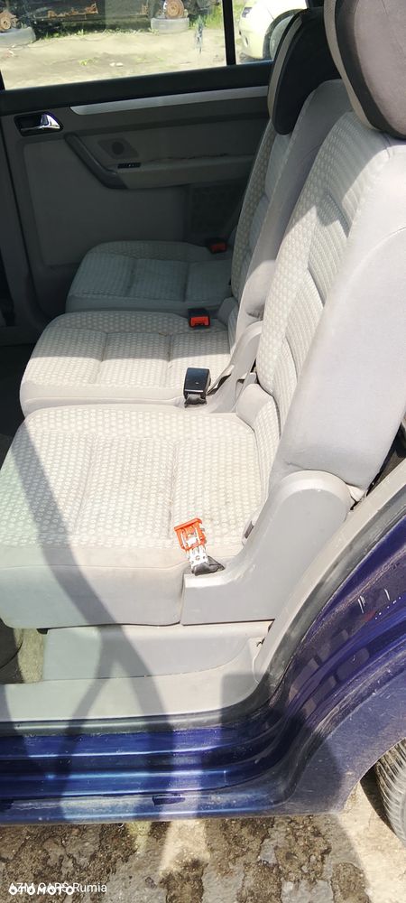 VW TOURAN - 7