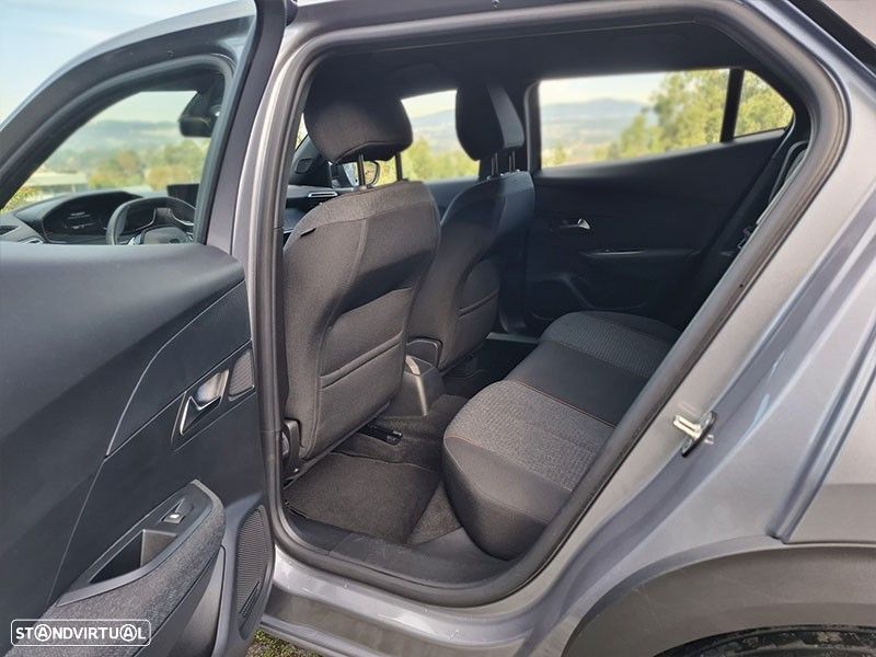 Peugeot 2008 1.2 Style - 11