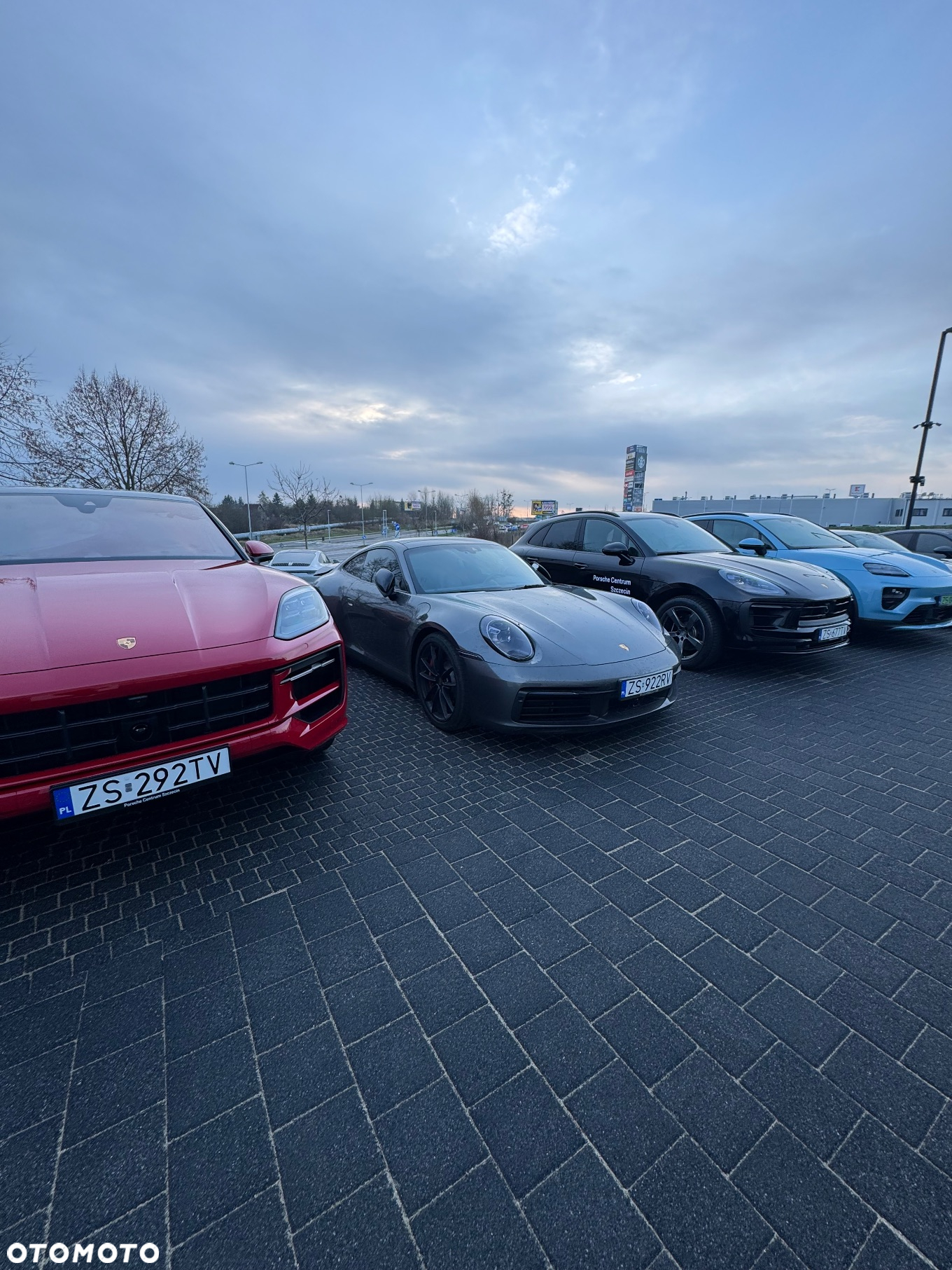 Porsche 911 Carrera 4S - 5