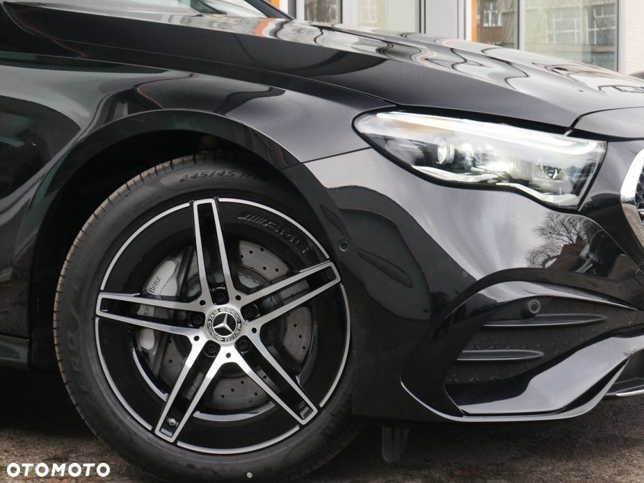 Mercedes-Benz Klasa E - 12