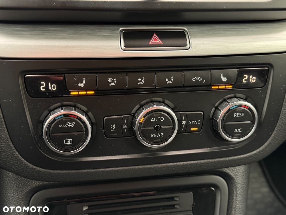 Volkswagen Sharan 2.0 TDI DSG BlueMotion Technology Life - 37