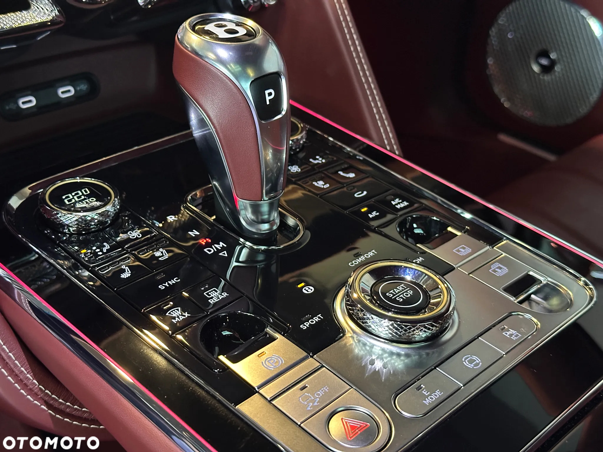 Bentley Flying Spur New V8 PHEV Speed - 28