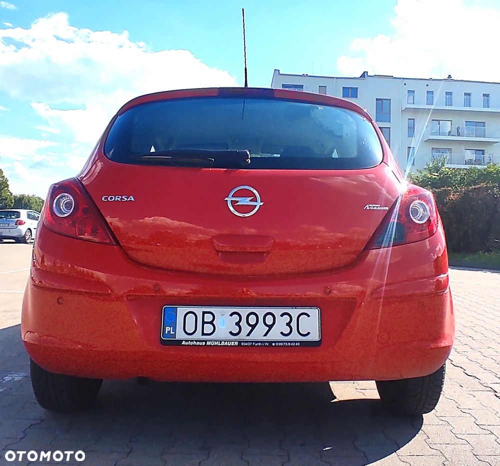 Opel Corsa 1.4 Cosmo - 3