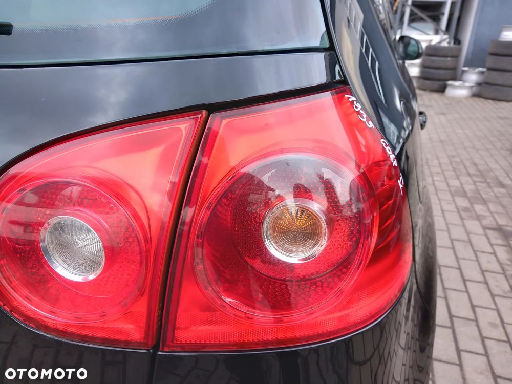 VW GOLF V LAMPA PRAWA TYLNA PRAWY TYŁ W BŁOTNIK - 1