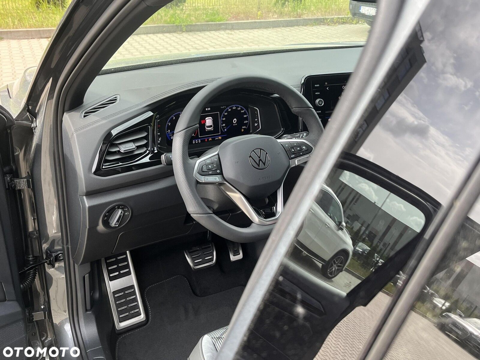 Volkswagen T-Roc - 11