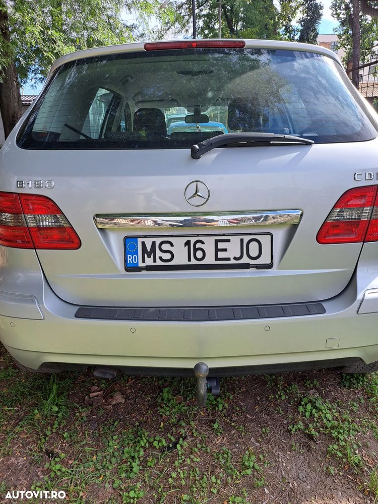 Mercedes-Benz B 180 - 5