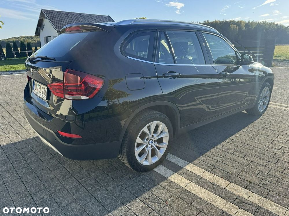 BMW X1 sDrive18d - 12