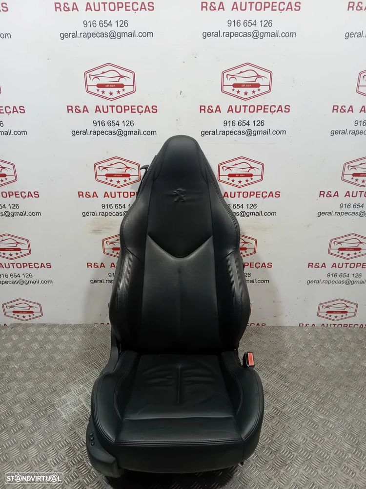 Conjunto de Bancos Peugeot RCZ Em Pele - 16