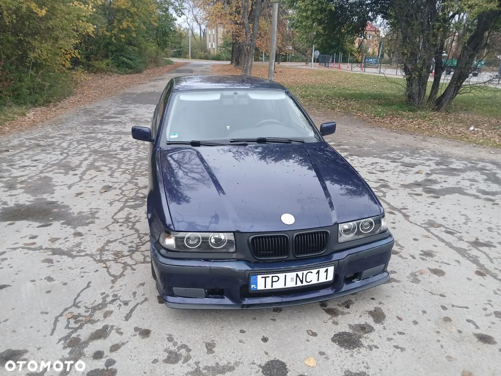 BMW Seria 3 316i - 34