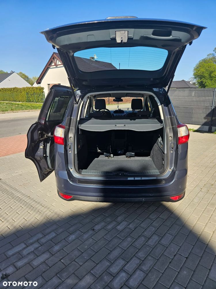 Ford Grand C-MAX - 14