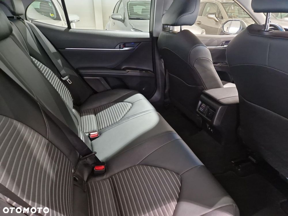 Toyota Camry 2.5 Hybrid Prestige CVT - 10