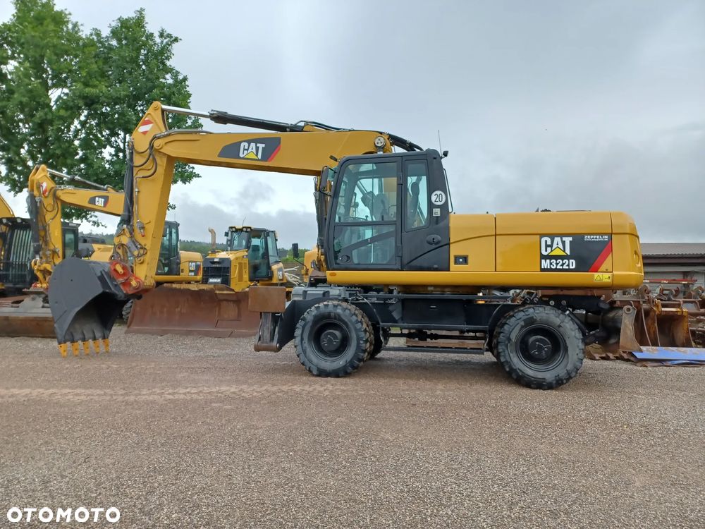 Caterpillar CAT M 322 D - 4