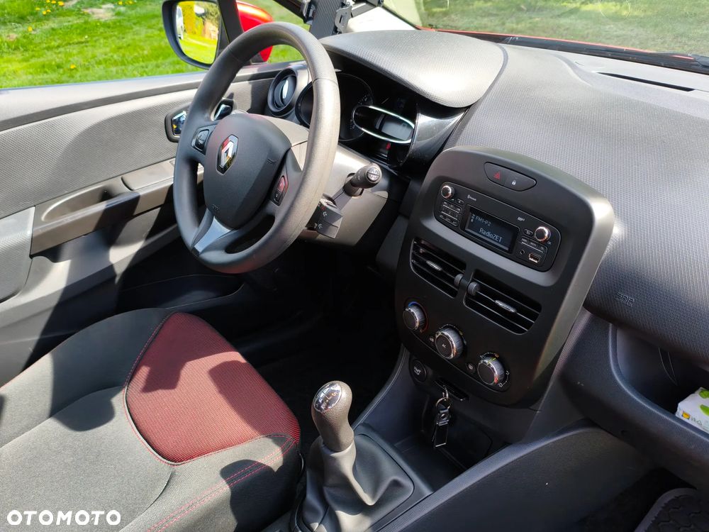 Renault Clio 1.2 16V Expression - 7