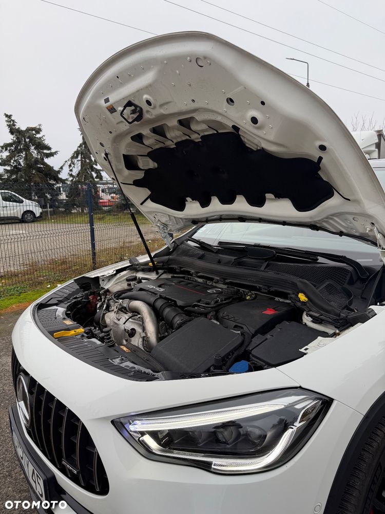 Mercedes-Benz GLA - 7