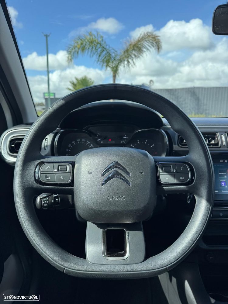 Citroën C3 1.2 PureTech Shine - 22