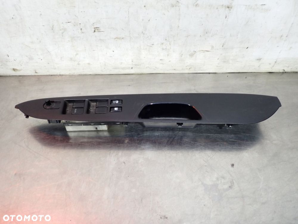 PANEL STEROWANIA SZYB KIEROWCY SUZUKI SX4 1.6 83725-79J10 - 1