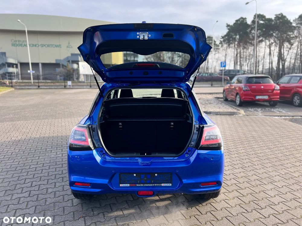 Suzuki Swift 1.2 Dualjet SHVS Premium Plus CVT - 17