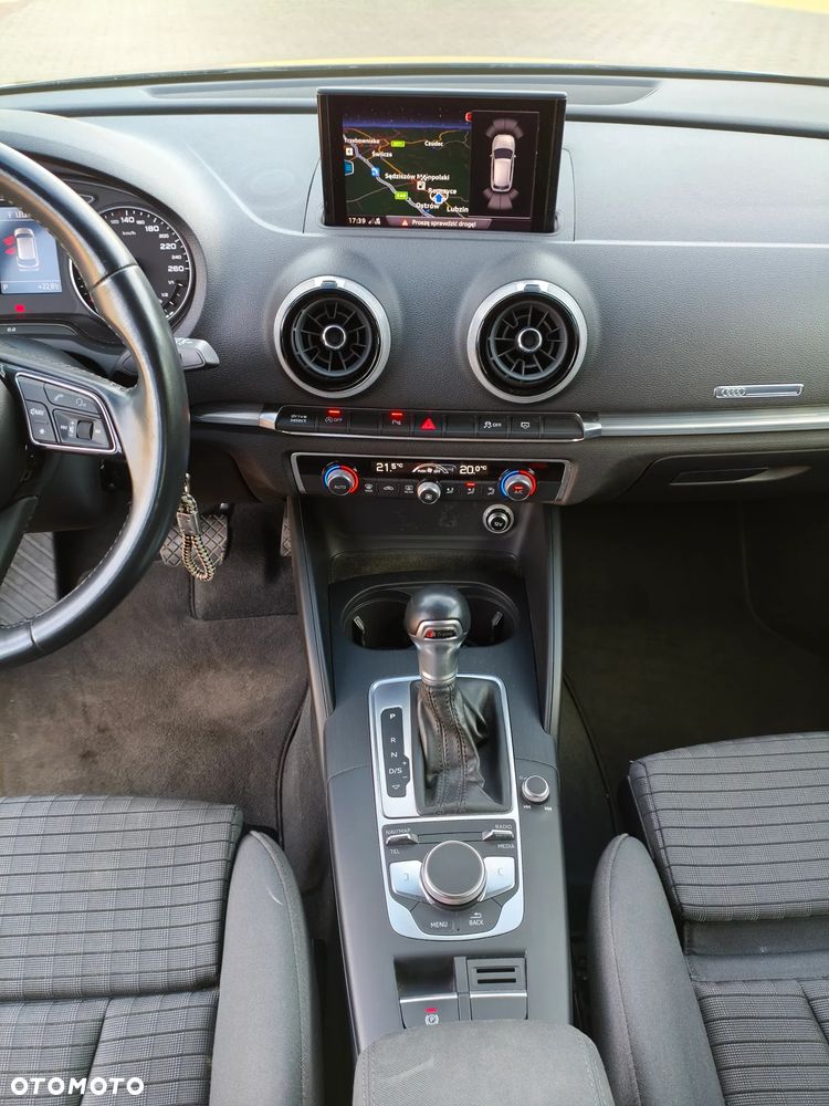 Audi A3 Sportback 1.6 TDI S tronic Attraction - 31